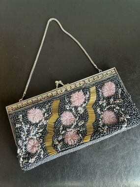 Kaiho Vintage 60s Beaded Floral Evening Clutch in Black, Pink & Gold